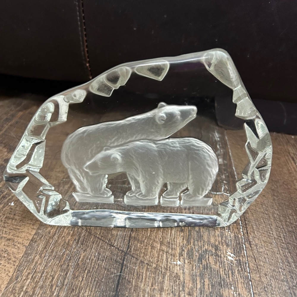 Mats Jonasson Maleras Swedish Art Glass Polar Bear Cub Sculpture Paperweight 6in